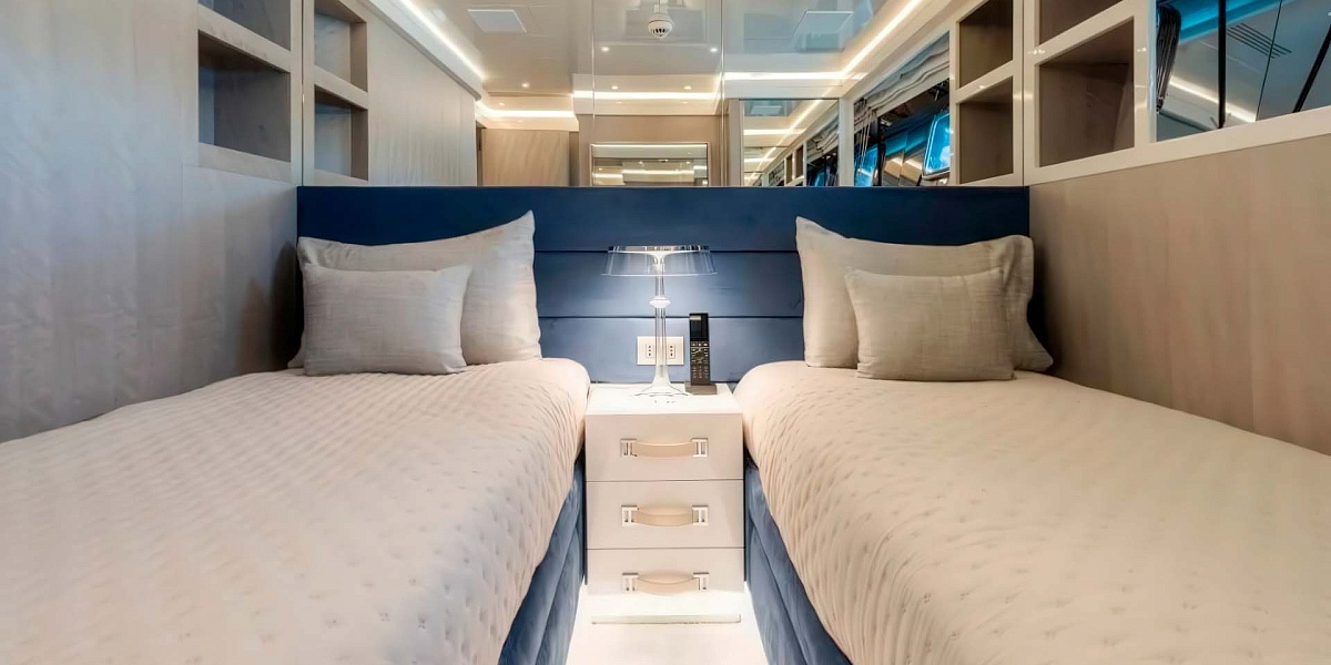 Аренда мега яхты BAGLIETTO 136 Aquila в Греции